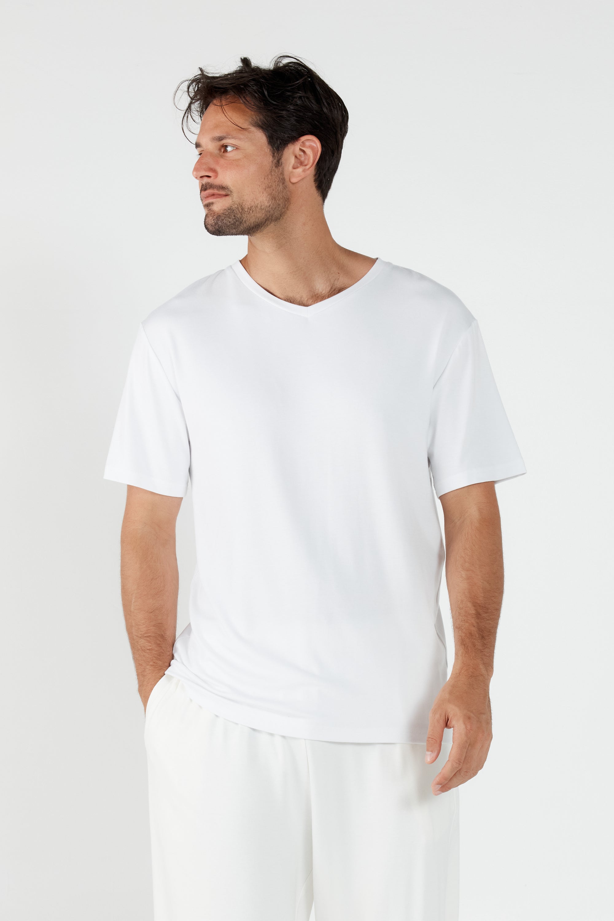 Como V-Neck T-Shirt - White